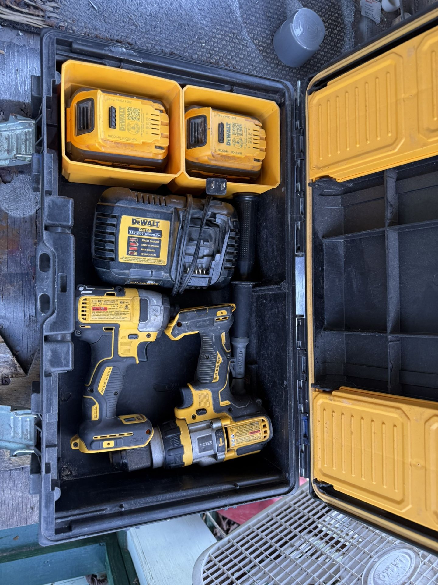 Dewalt Drill Set 