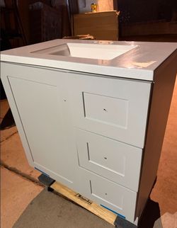 30" BATHROOM VANITY NEW