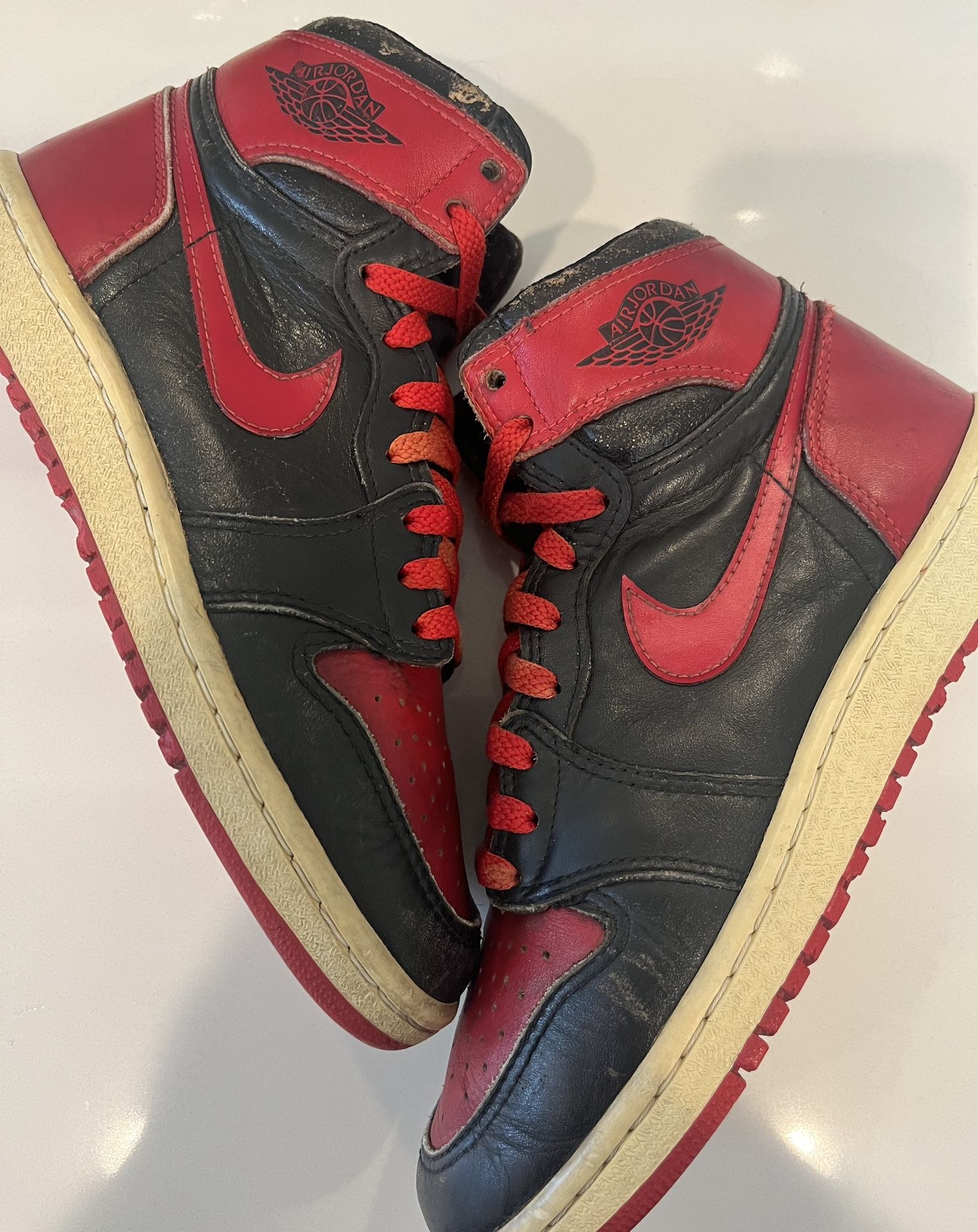 GRAIL 1985 Air Jordan Bred - Main Image