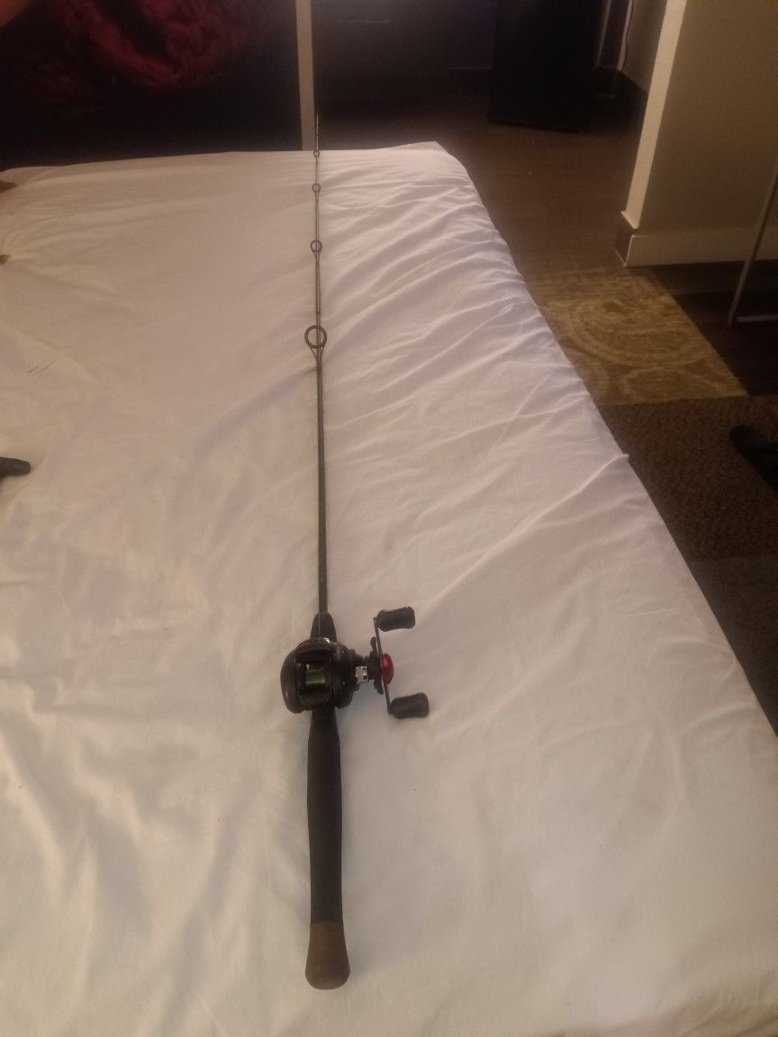 Zebco Gatorback Rod With Shakespeare Baitcaster