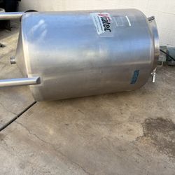 Stainless Steel Mixing Tank $1300