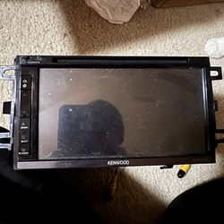 Kenwood Touch Screen Radio DNX577S