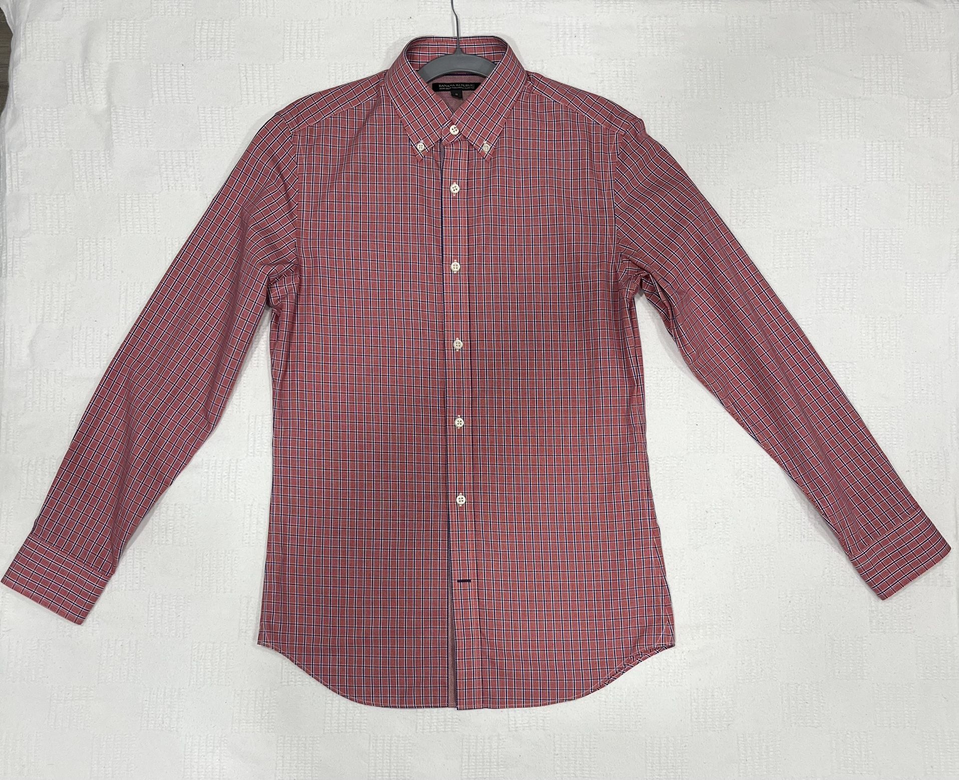 Banana Republic long sleeve button up shirt tailored slim fit Small check Plaid