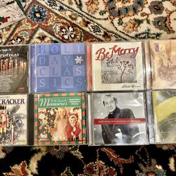 HOLIDAY MUSIC CDS*Traditional songs & more