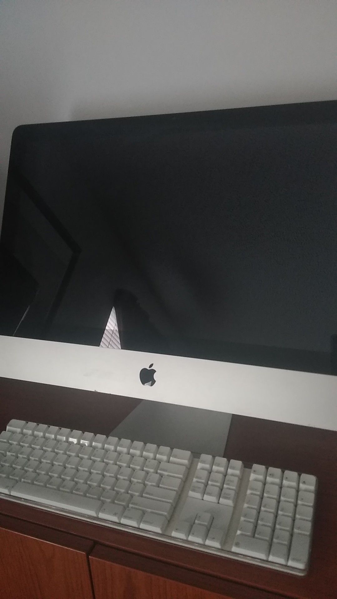 iMac with lots of software