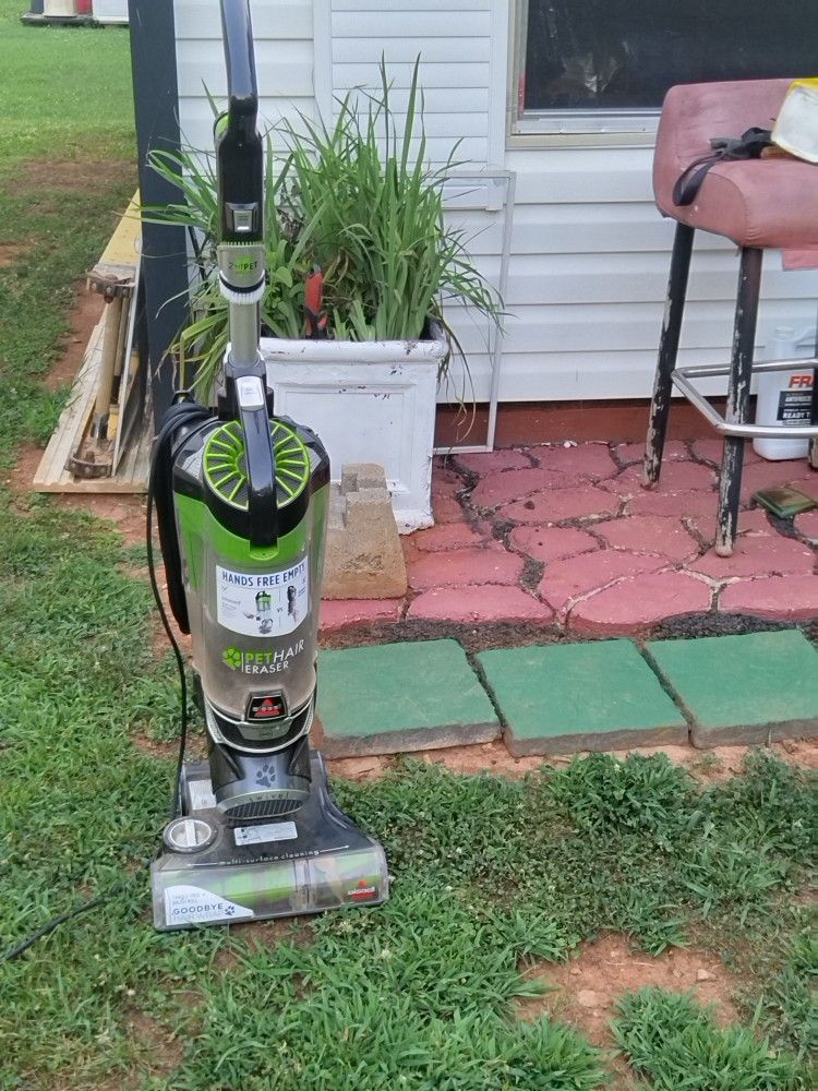 Bissell Eraser Vacuum Cleaner