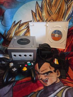 Platinum Nintendo Gamecube Console with 1 Game