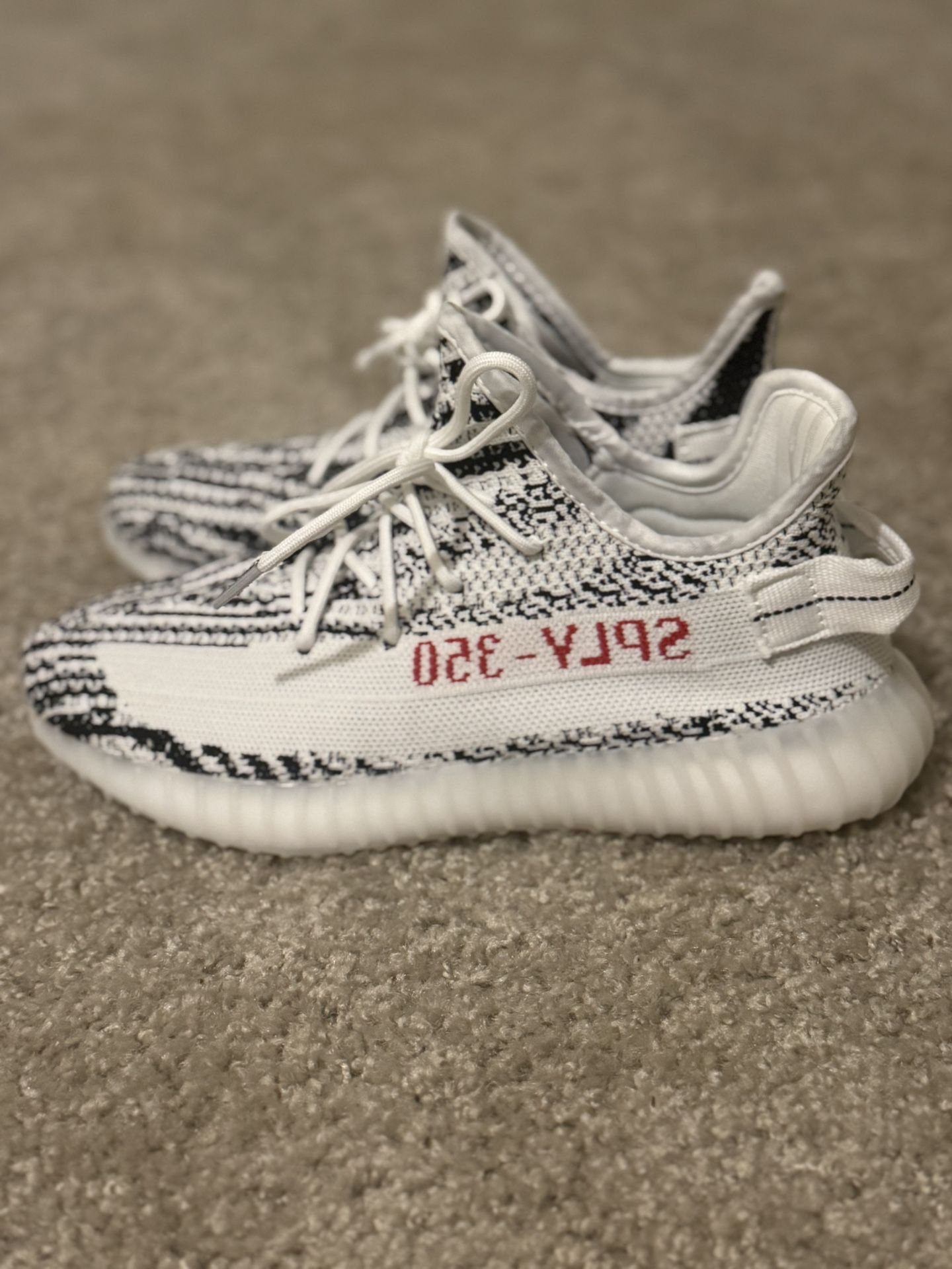 Adidas Yeezy Zebra