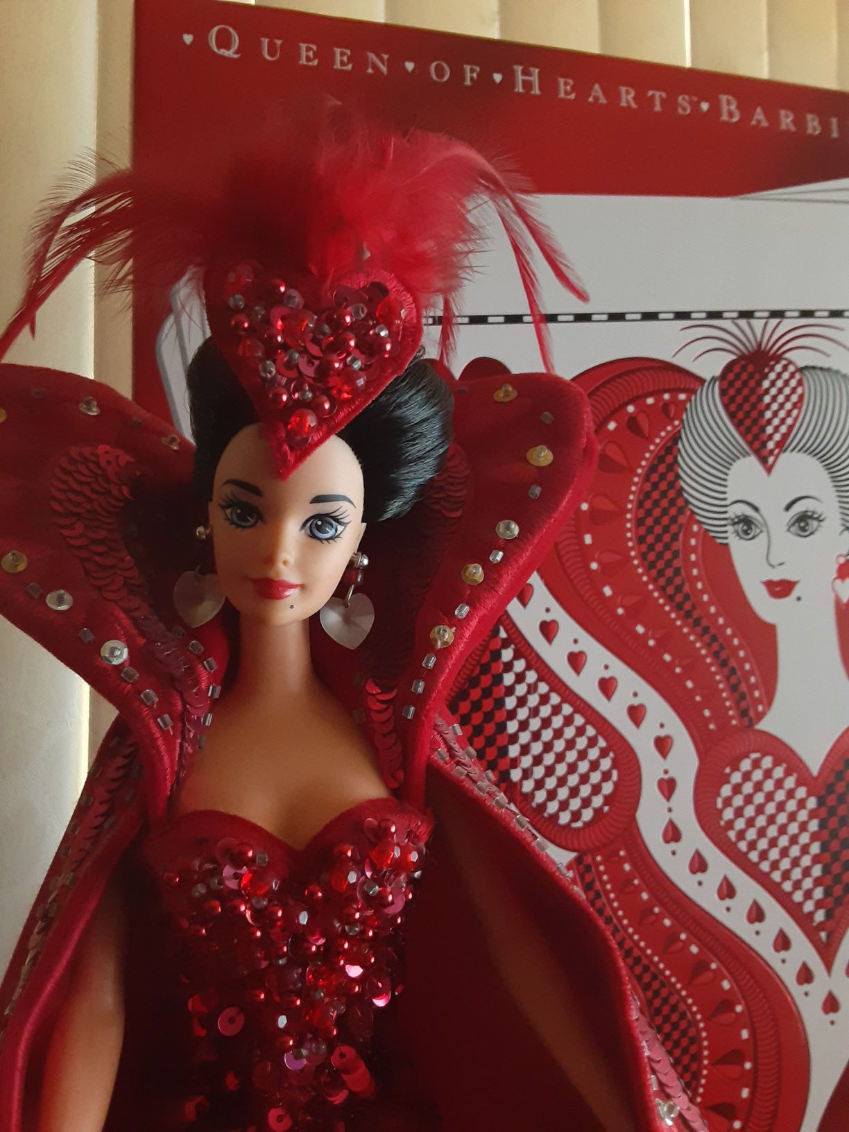 QUEEN OF HEARTS BARBIE DOLL 1994 BOB MACKIE