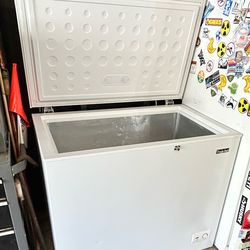 Chest freezer