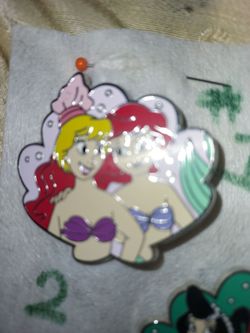 Disney pins