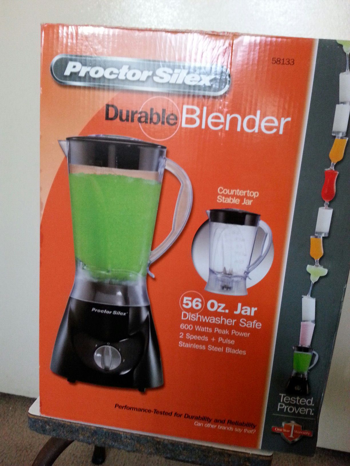 Proctor Silex Durable Blender. 56ox. Jar 600 watts .2 speed. Stainless Steel Blade