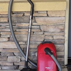 Miele Flamenco II Vacuum 