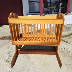 Handmade Wooden Rocking Crib/Bassinet