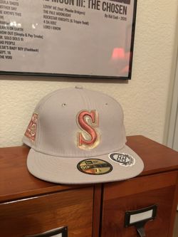 Seattle Mariners Pink And Grey Color Way Fitted