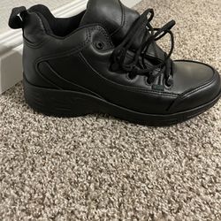 New Reebok Waterproof Shoes For Work