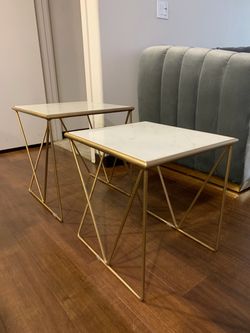 Side marble tables