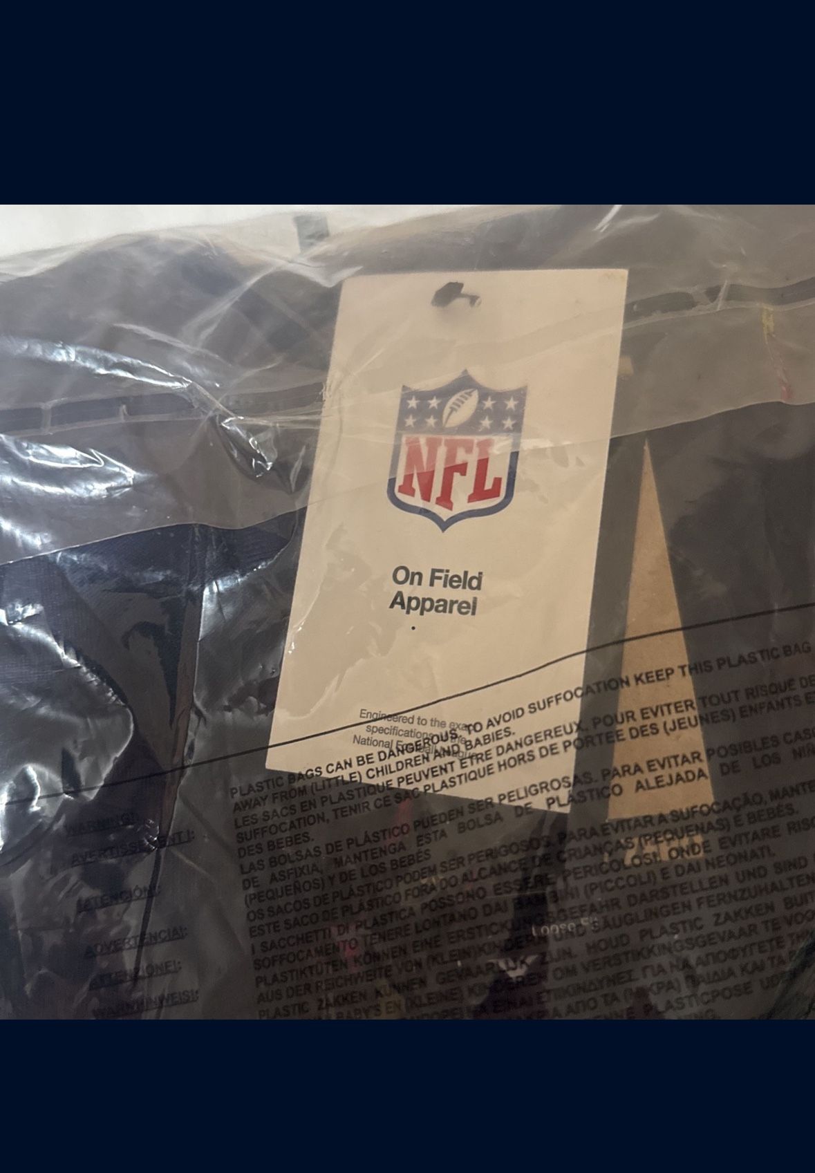 Caleb Williams OFFICIAL JERSEY Men Medium Clothing