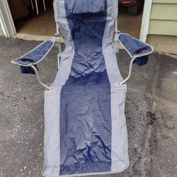 Outdoor Lawn Chair With Footrest 