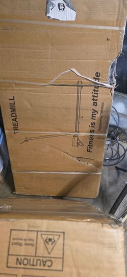 Brand New Walking Pad with Handle!!