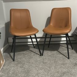 Living Room Chairs 