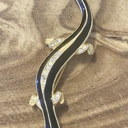 Vintage Enameled Black Gold Tone Lizard Crystal Eyes & Accents Brooch