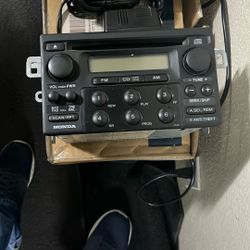 Honda Accord OEM stereo/ CD Player