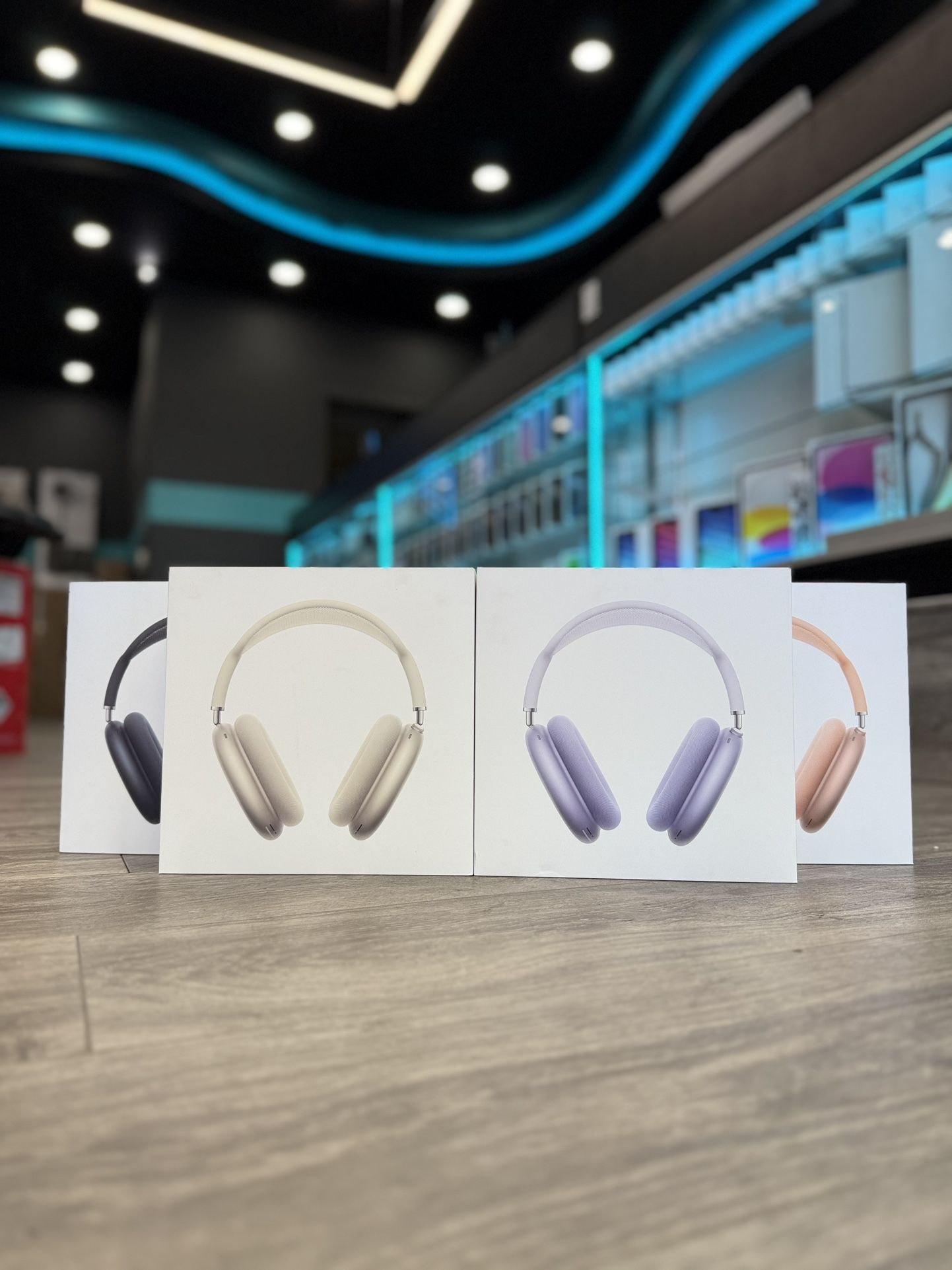 Apple AirPods Max (All Colors Available) ( Payment Plans Available / Planes De Pagos Disponibles )