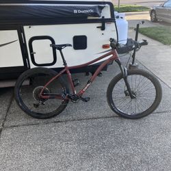 Hard Tail mountain bike