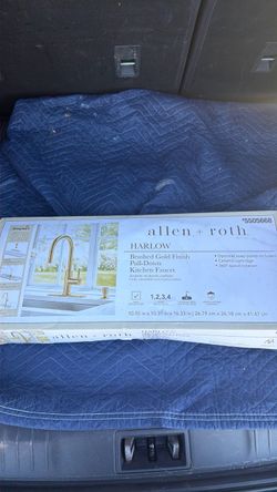 allen + roth Harlow Brushed Gold Single Handle Deck-mount Pull down with Sprayer (Includes Deck Plate) (Includes Soap Dispenser
