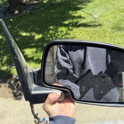 Passenger Side Mirror Off 2003 Yukon Denali Premium 
