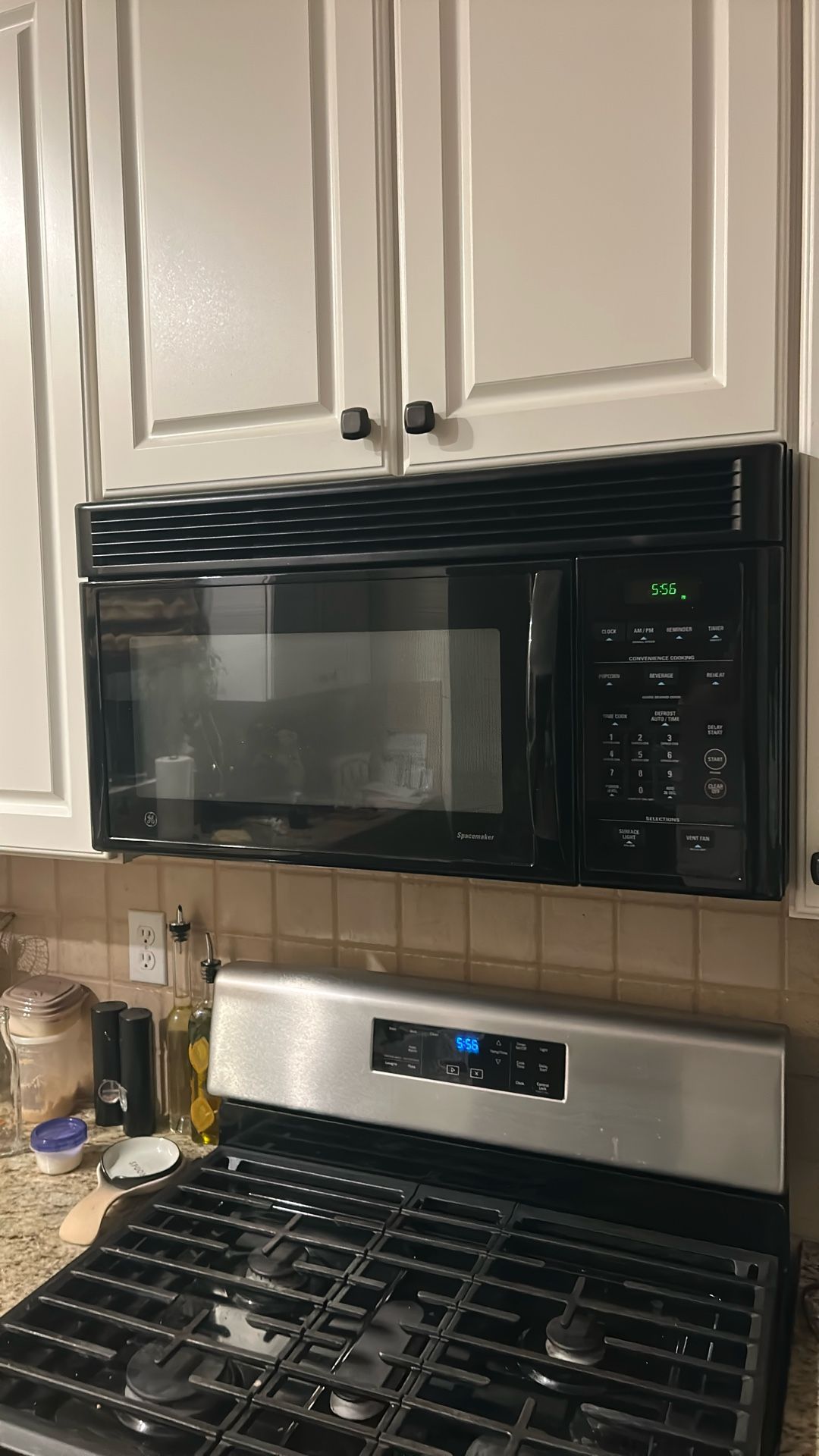 GE Spacemaker Microwave
