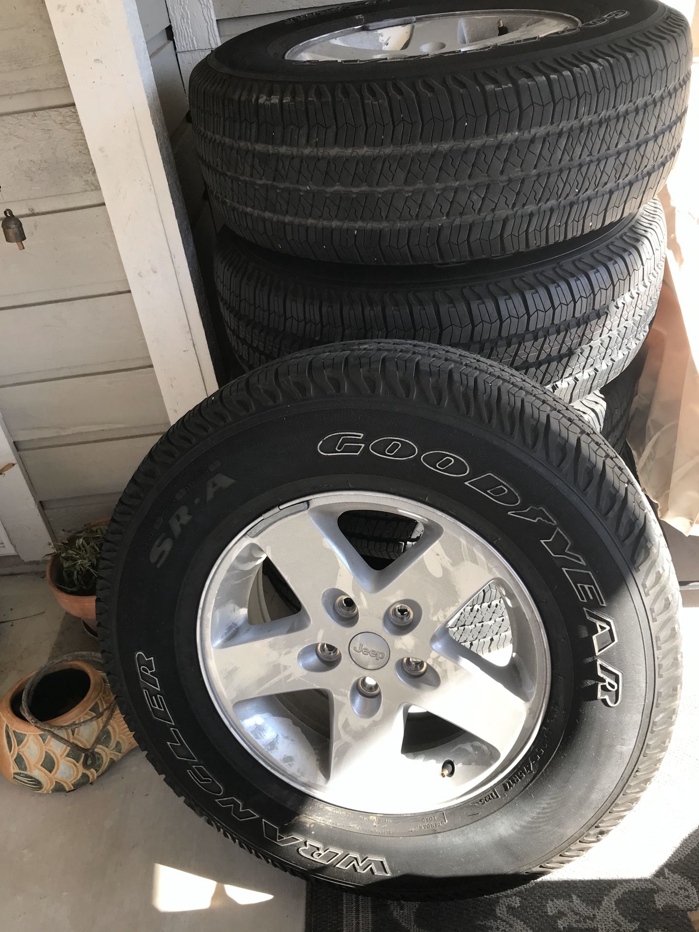 Jeep Wrangler JK wheels and tires