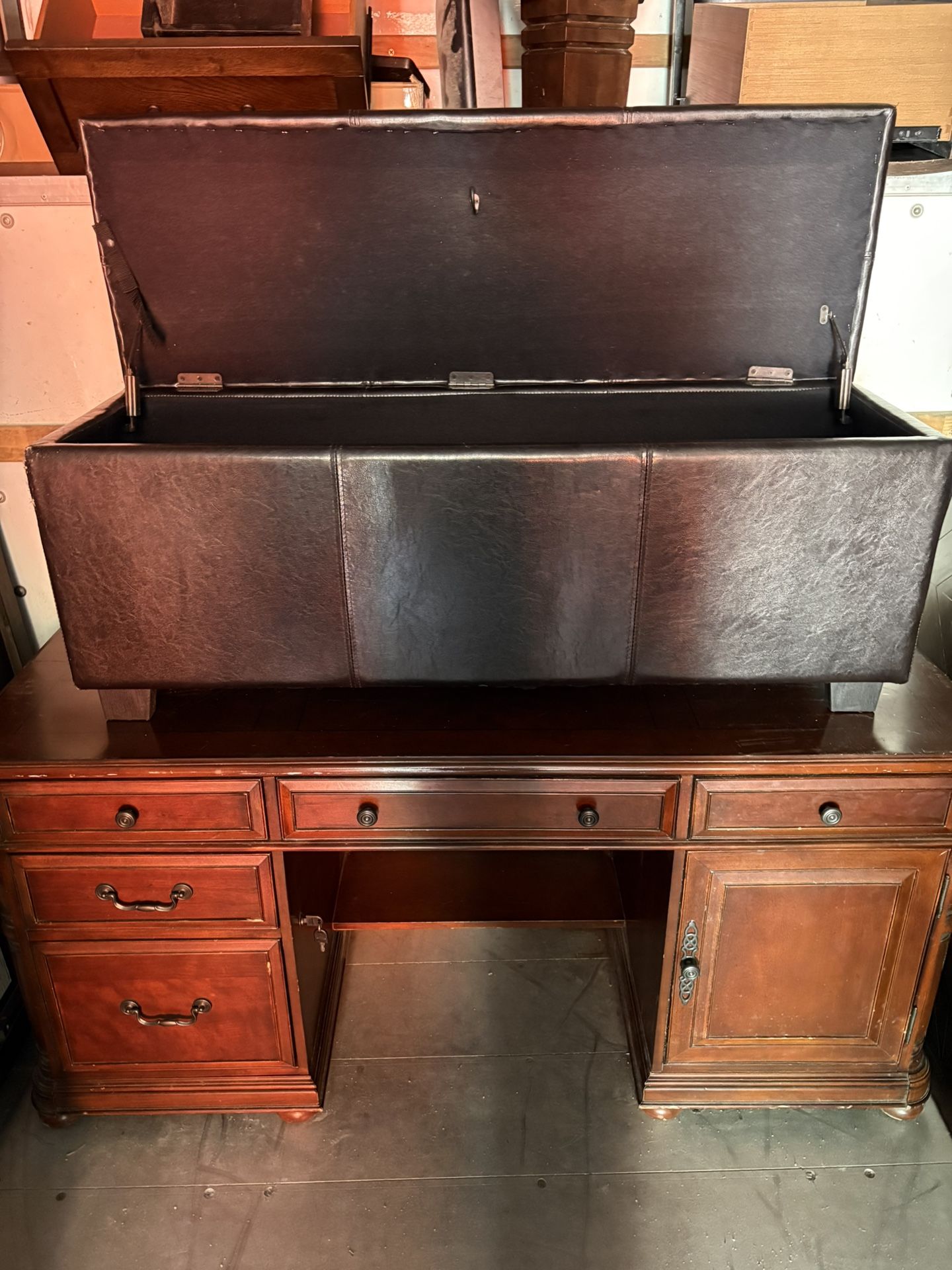  Black Gun Storage Bench