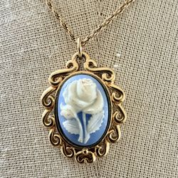 Monet Rose Cameo Pendant Necklace Gold Tone Blue White Floral Vintage