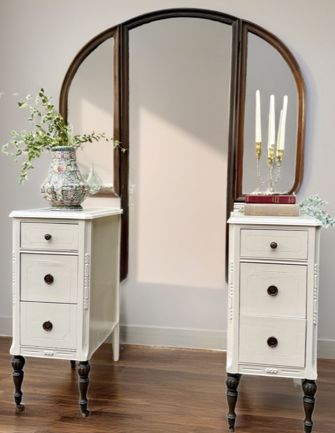 Vintage trifold Mirror