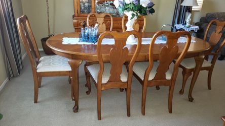 Juego De Comedor Y China Cabinet