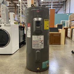 NEW! RHEEM Gladiator Hot Water Heater with 40 Gallon Tank