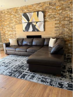 FREE DELIVERY- Italsofa Genuine Leather Chaise Sectional