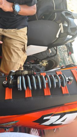 Rifloxia rab53rv rear shock for surron