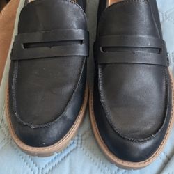 Style & Company womans loafers 8.5
 