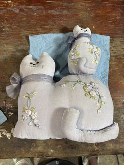 vintage-style stuffed cat collectibles