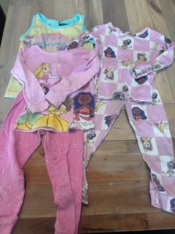 Toddler girls 4T pajamas bundle