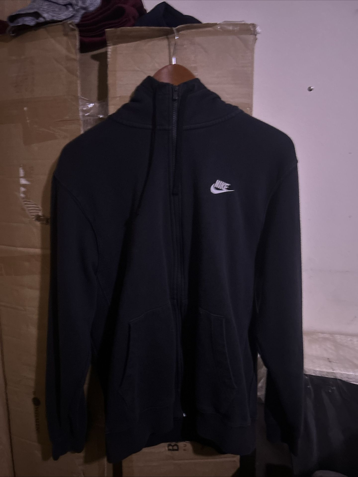 Nike Men’s Large Black Zip Up Hoodie