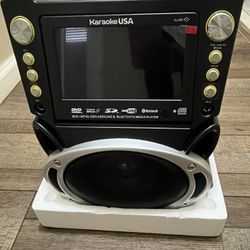 KARAOKE MACHINE (BRAND NEW)