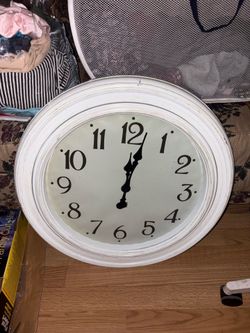Large clock wall decor!
