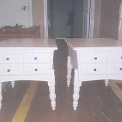 Set of 2 Matching Wooden End Tables For Sale 