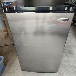 Freezer 3 Cubic Feet