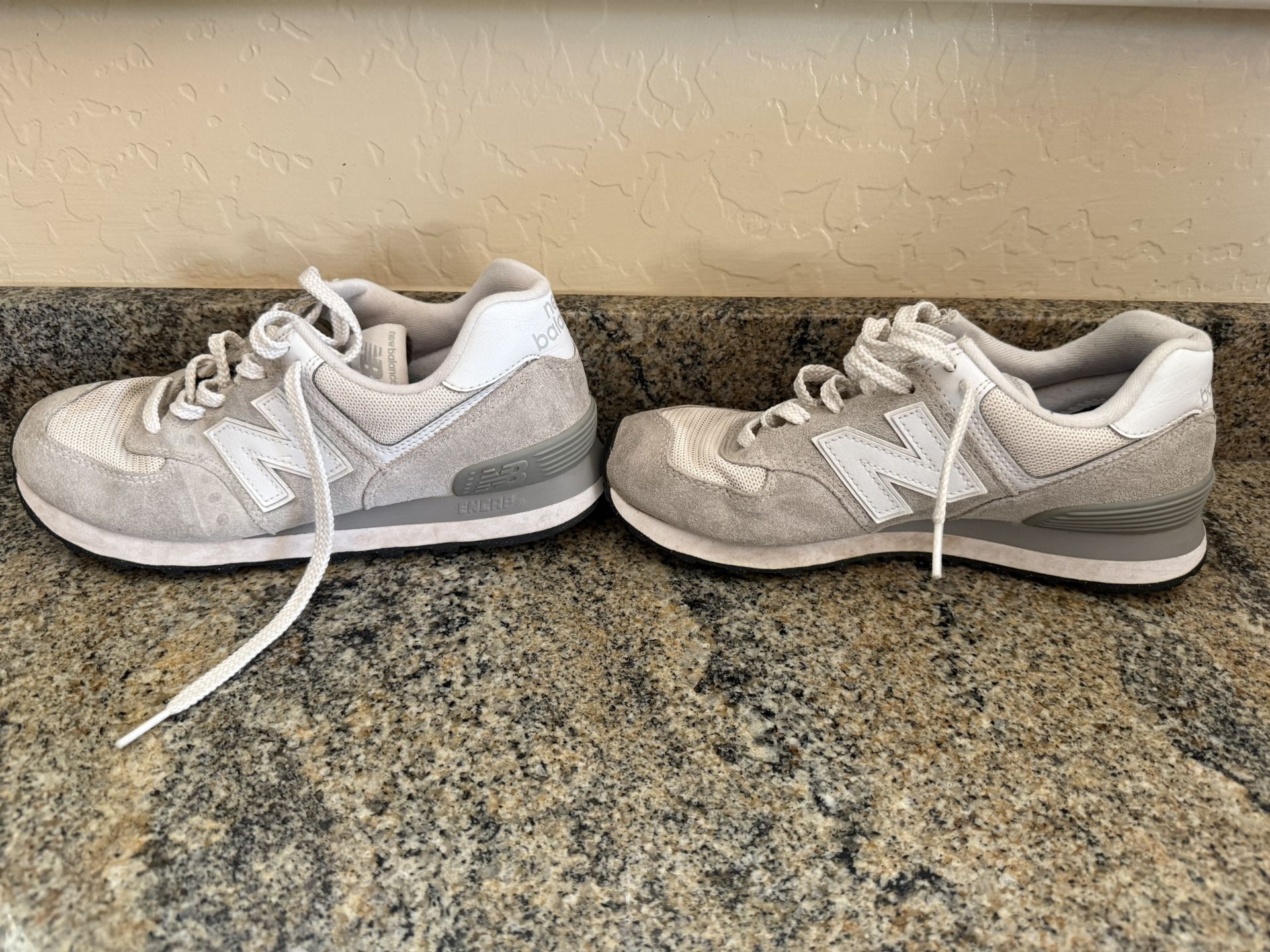 Women’s New Balance Classic 574