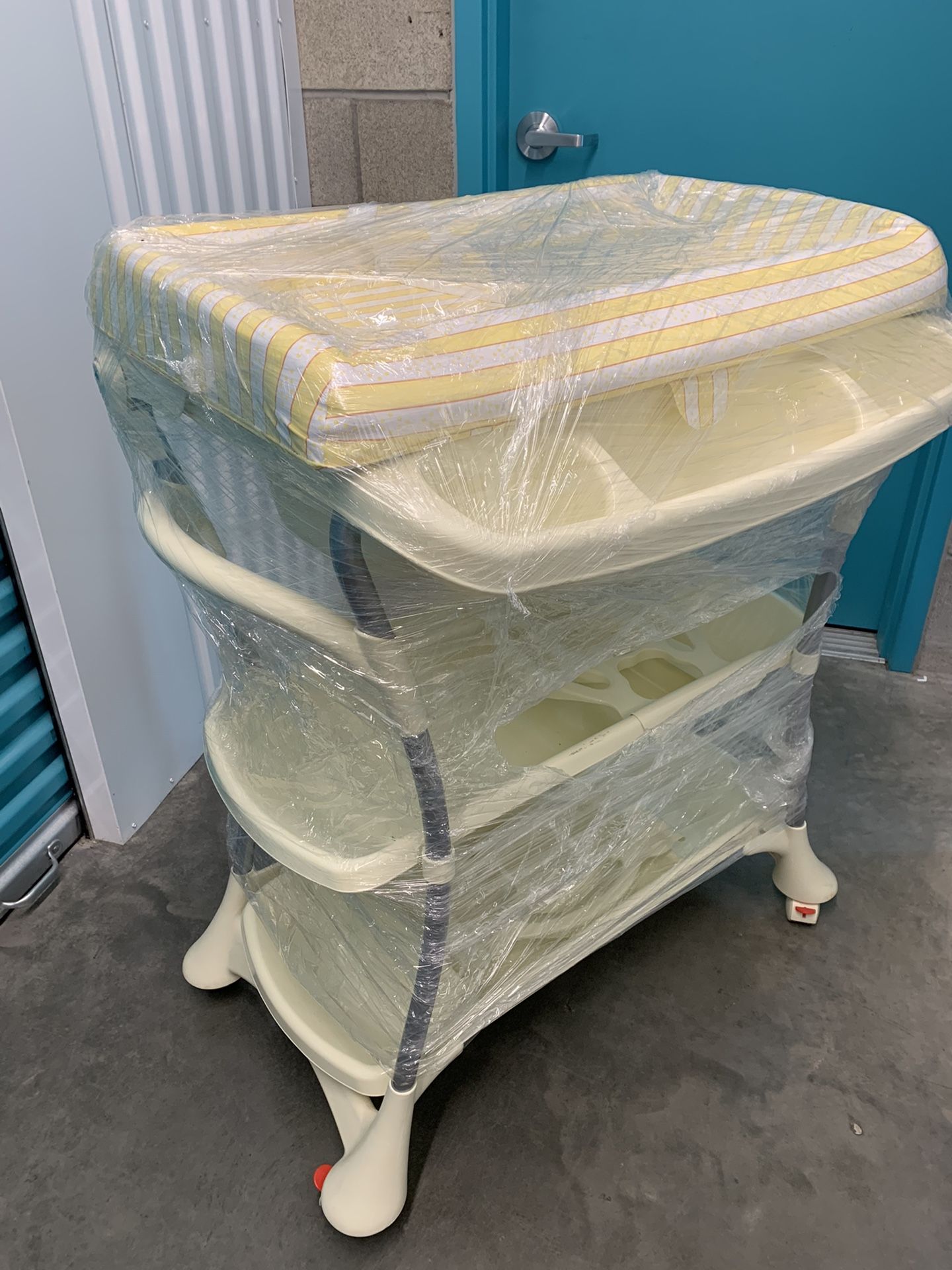 Movable Bath and Diaper Changing Center (Cart)